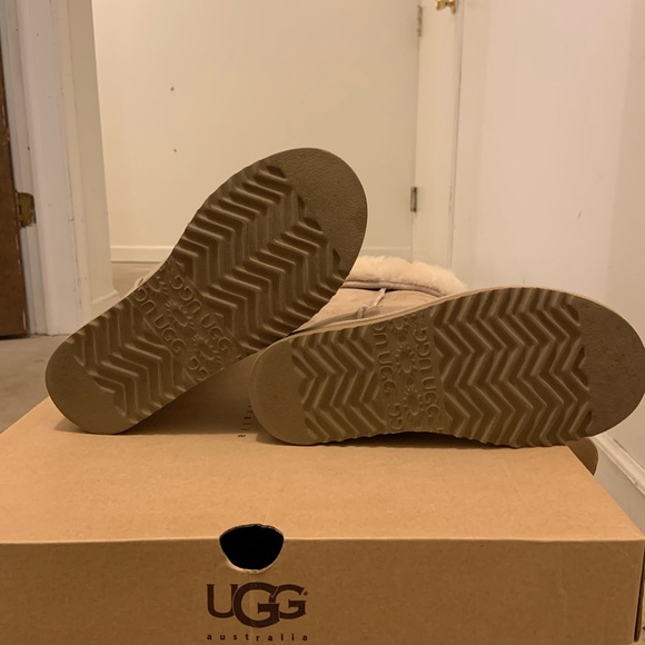 Ugg boots - Picture 4 of 4